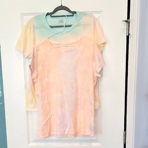 Lot Of 2 GAP Cotton Tie Dye TEES Size Large